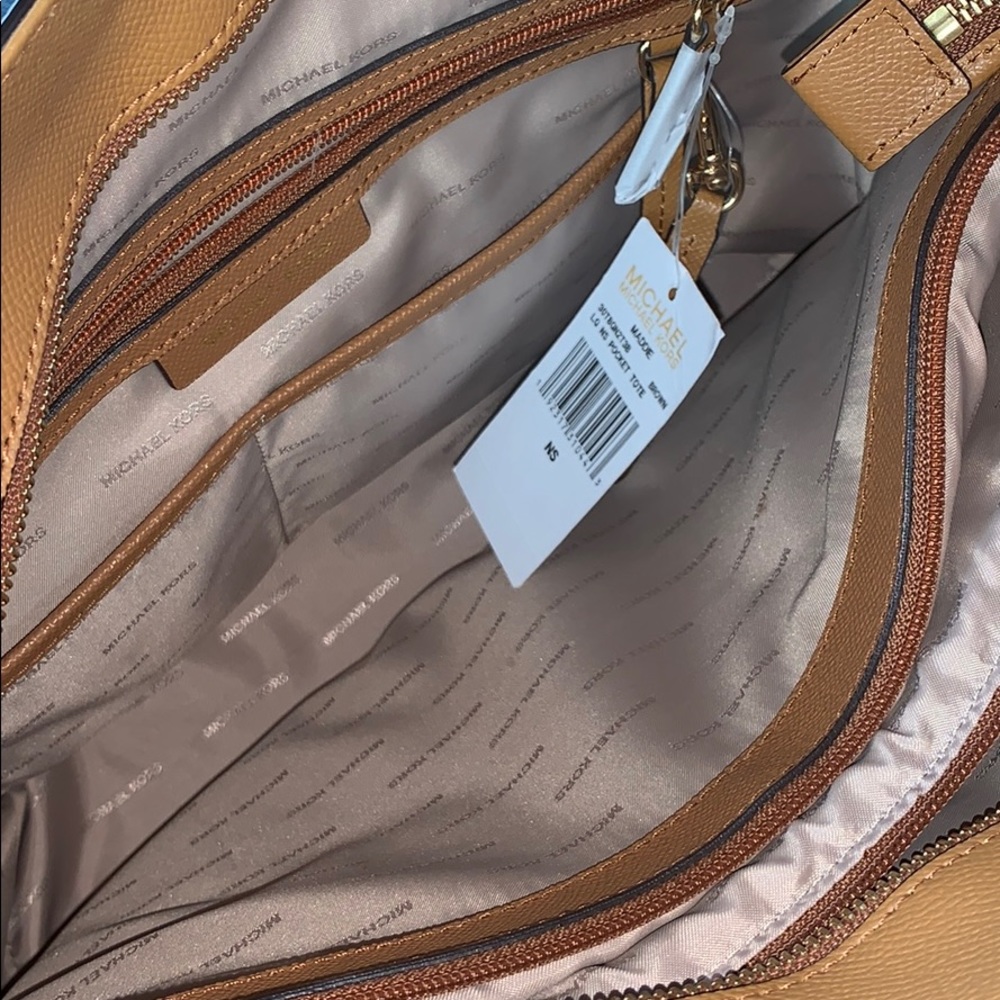 Michael Kors - Picture 3 of 3